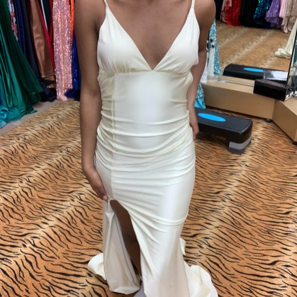 Jessica Angel #811 - Picture 2 of 3